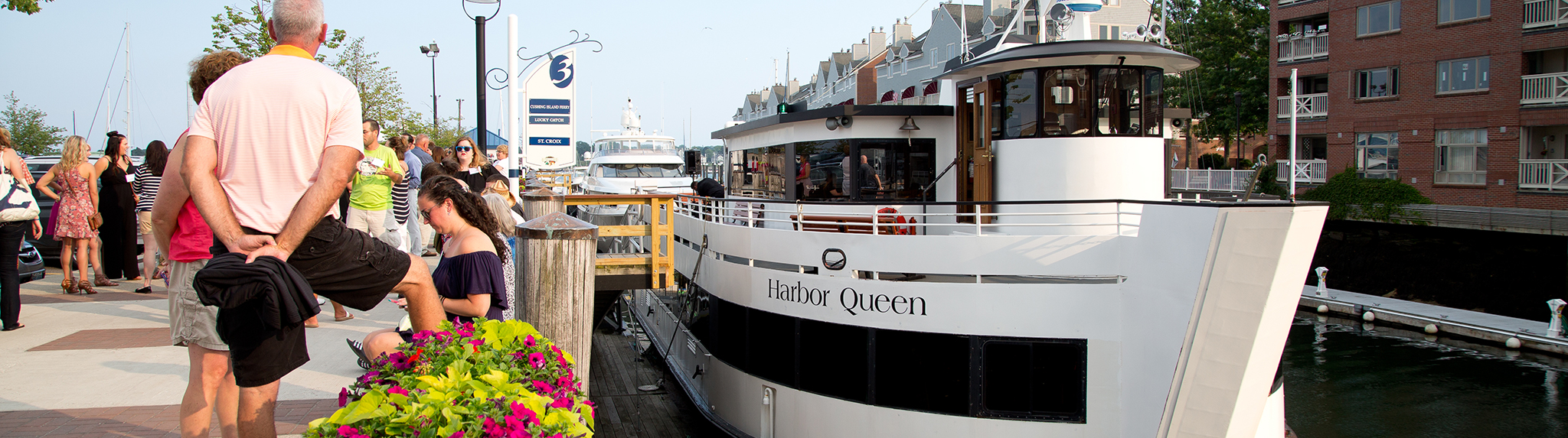 Harbor Queen- take an alumni cruise