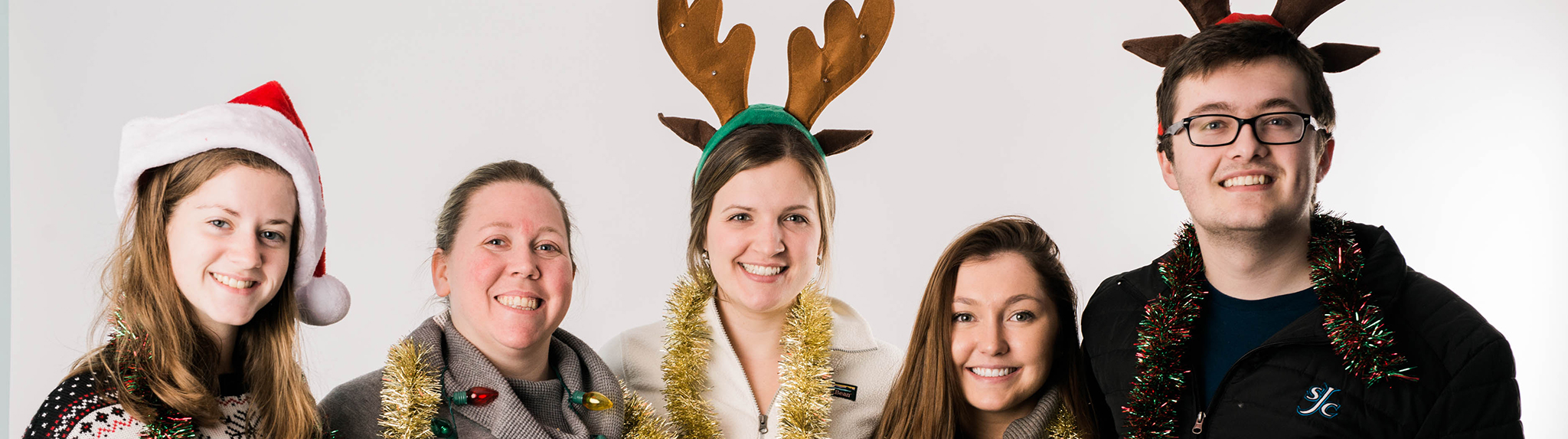 Students at the holiday photo booth